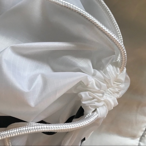 Nike drawstring backpack - Picture 4 of 7